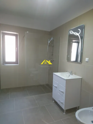 apartament-3-camere-decomandate-centru-1