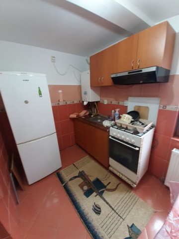 apartament-2-camere-zona-capat-1-60-mp-mobilatutilat-2