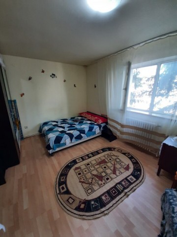 apartament-cu-o-camera-bdmihai-eminescu-et240-mp-mobilatutilat-175-euro