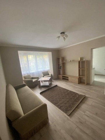 apartament-2-camere-zona-marchian-suprafata-de-50-mp-1500-lei