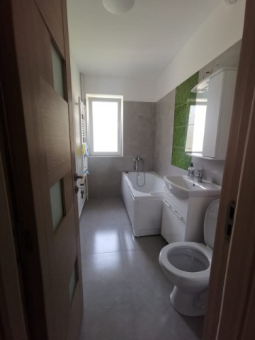 apartament-2-camere-zona-unirii-suprafata-de-52-mp-370-euro-negociabil-6