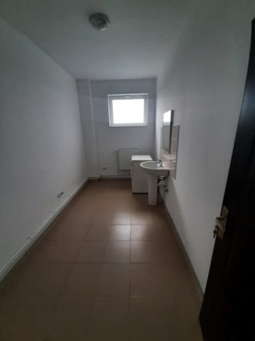 hala-280-mp-apartament-cu-4-camere-la-etaj-150-mp-zona-industriala-5