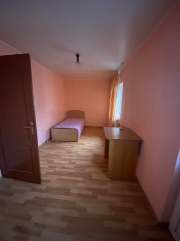 apartament-2-camere-la-casa-zona-acr250-euro-neg-1