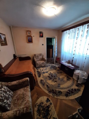 apartament-3-camere-transformat-in-2-camere-zona-scolii-7-etaj-2