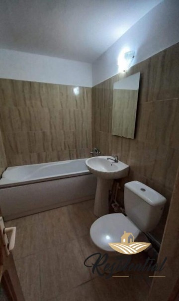 liber-apartament-3-camere-de-vanzare-in-iasi-cug-hlincea-renovat-recent-70-mp-7