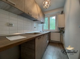 apartament-2-camere-alexandru-iasi-liber-baie-cu-geam-renovat-bucatarie-mobilata