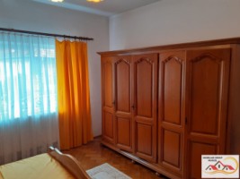 vila-6-camere-suprafata-230-mp-teren-400-mp-pret-155-000-eur-campulung-muscel-23