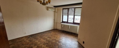 apartament-de-vanzare-ultracentral-cismigiu-3-camere-terasa-bloc-1984