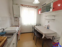 inchiriez-apartament-2-camere-decomandat-zona-ciresica-4