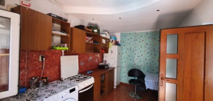 central-z-rudului-parter-casa-2cam-baie-bucat-65000-euro-5