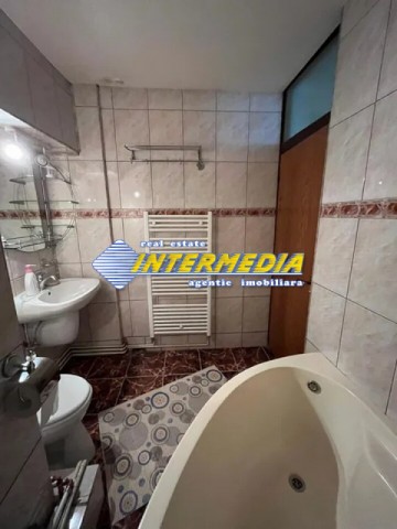 apartament-3-camere-decomandat-finisat-mobilat-si-utilat-zona-centru-ultracentral-5