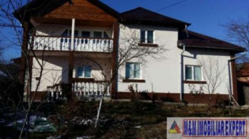 vila-cu-7-camere-si-teren-de-9300-mp-de-vanzare-in-aninoasa-ideala-pentru-locuinta-de-lux-sau-investitie-turistica