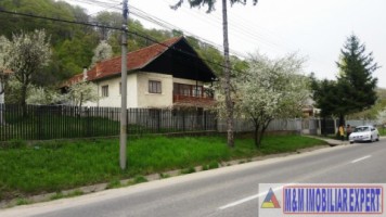 vila-5-camere-teren-800-mp-de-vanzare-in-apa-sarata-campulung-muscel-arges-ideala-pentru-locuinta-de-familie-4