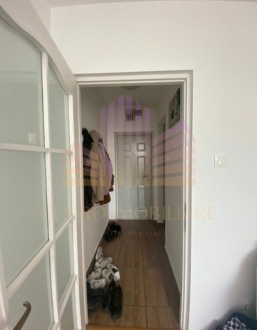 de-vanzare-apartament-cu-1-camera-dambul-pietros-5