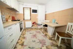 inchiriere-apartament-2-camere-semidecomandat-podu-ros-3