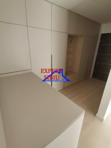 inchiriez-apartament-3-camere-de-lux-cu-garajzona-turnisor-8