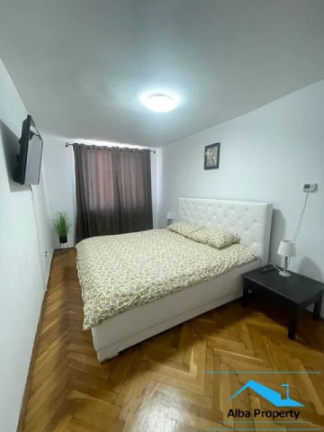 apartament-cu-3-camere-zona-cetate-closca-2