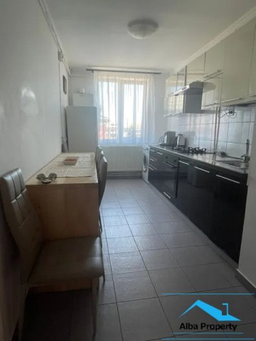 apartament-cu-3-camere-zona-cetate-closca-4