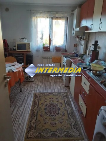 apartament-4-camere-decomandat-de-vanzare-cetate-mercur-5