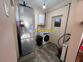 casa-de-vanzare-toate-utilitatile-strada-asfaltata-1370-mp-teren-comuna-ciugud-4