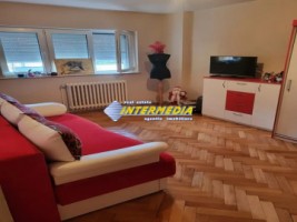 apartament-3-camere-decomandat-etaj-2-de-vanzare-in-alba-iulia-zona-cetate-mercur