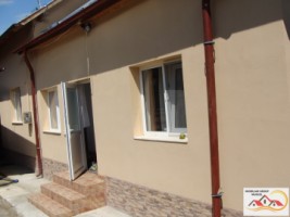 casa-3-camere-80-mp-teren-1000-mp-pret-51000-euro-2