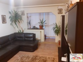 apartament-3-camere-decomandat-etj-3-campulung-muscel-grui-pret-200-euro-inchiriat-3