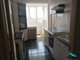 apartament-3-camere-decomandat-pivnita-zona-cetate-4