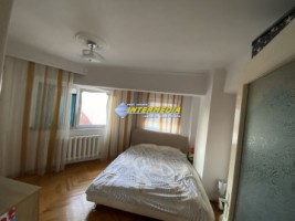 apartament-3-camere-decomandat-de-vanzare-etaj-intermediar-centru-ultracentral-1