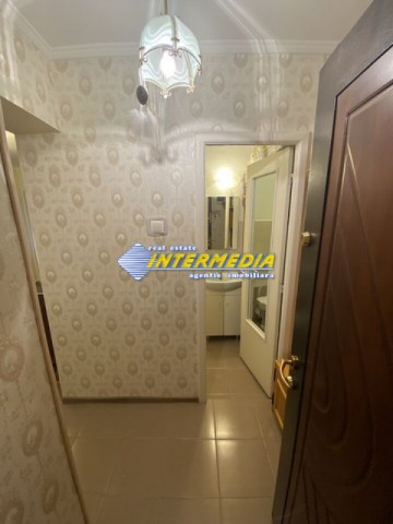 apartament-3-camere-decomandat-de-vanzare-etaj-intermediar-centru-ultracentral-3