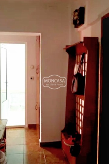 apartament-2-camere-decmandat-zona-carrefour-bloc-cu-lift-3