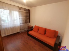 inchiriez-apartament-3-camere-decomandat-zona-vasile-aaron-5