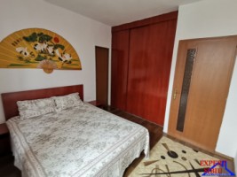 inchiriez-apartament-3-camere-la-casarenovatzona-turnisor-4