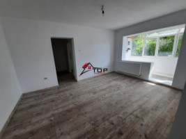 vanzare-apartament-2-camere-podu-ros-renovat