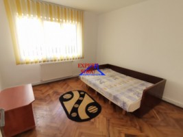 vand-apartament-2-camere-decomandat-zona-vasile-aaron-2