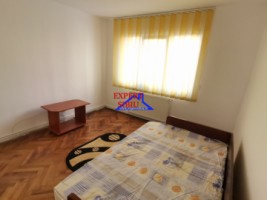 vand-apartament-2-camere-decomandat-zona-vasile-aaron-3