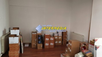 spatiu-comercial-140-mp-60-mp-80-mp-de-inchiriat-in-aiud-zona-centrala-bulevard-finisat-4