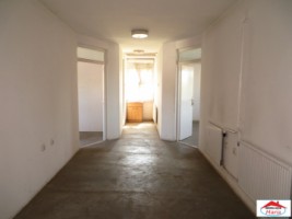 casa-cu-spatiu-comercial-semicentral-id-22493-4