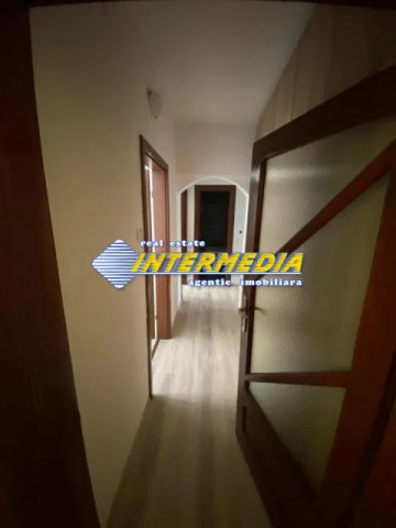 apartament-4-camere-de-vanzare-etaj-1-zona-cetatebulevard-8