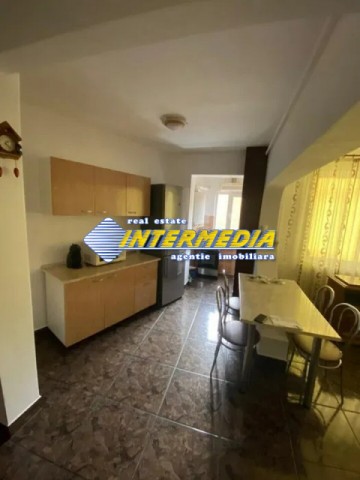 apartament-4-camere-de-vanzare-etaj-1-zona-cetatebulevard-6