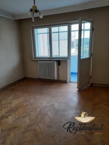 apartament-2-camere-alexandru-cel-bun-baie-cu-geam-liber-2