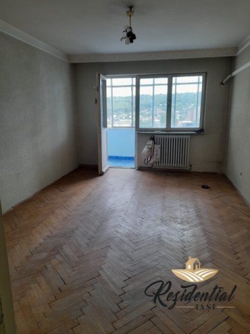 apartament-2-camere-alexandru-cel-bun-baie-cu-geam-liber-3