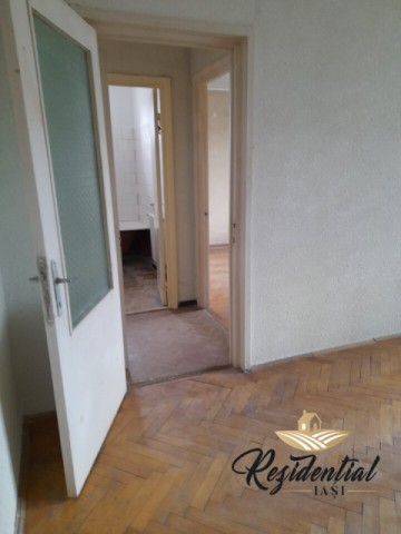 apartament-2-camere-alexandru-cel-bun-baie-cu-geam-liber-6