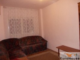 apartament-3-camere-zona-cetate-1