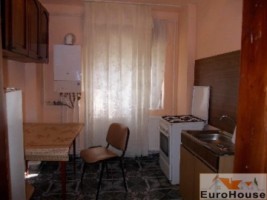 apartament-3-camere-zona-cetate-6