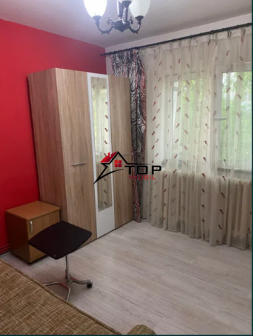 inchiriere-apartament-3-camere-podu-de-fier-3