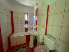 apartament-4-camere-decomandat-2-bai-de-vanzare-in-alba-iulia-zona-substadion-8