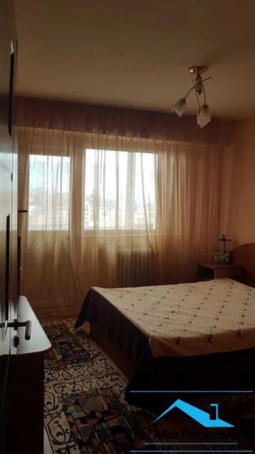 apartament-3-camere-decomandat-zona-centru-4