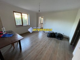 casa-renovata-complet-zona-centru-ultracentral-1