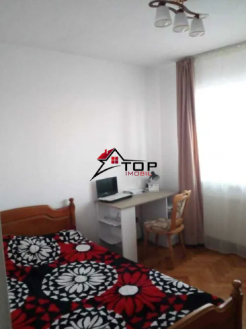 apartament-4-camere-decomandat-podu-ros-sens-giratoriu-3